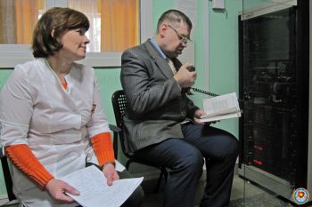Голос на радио
